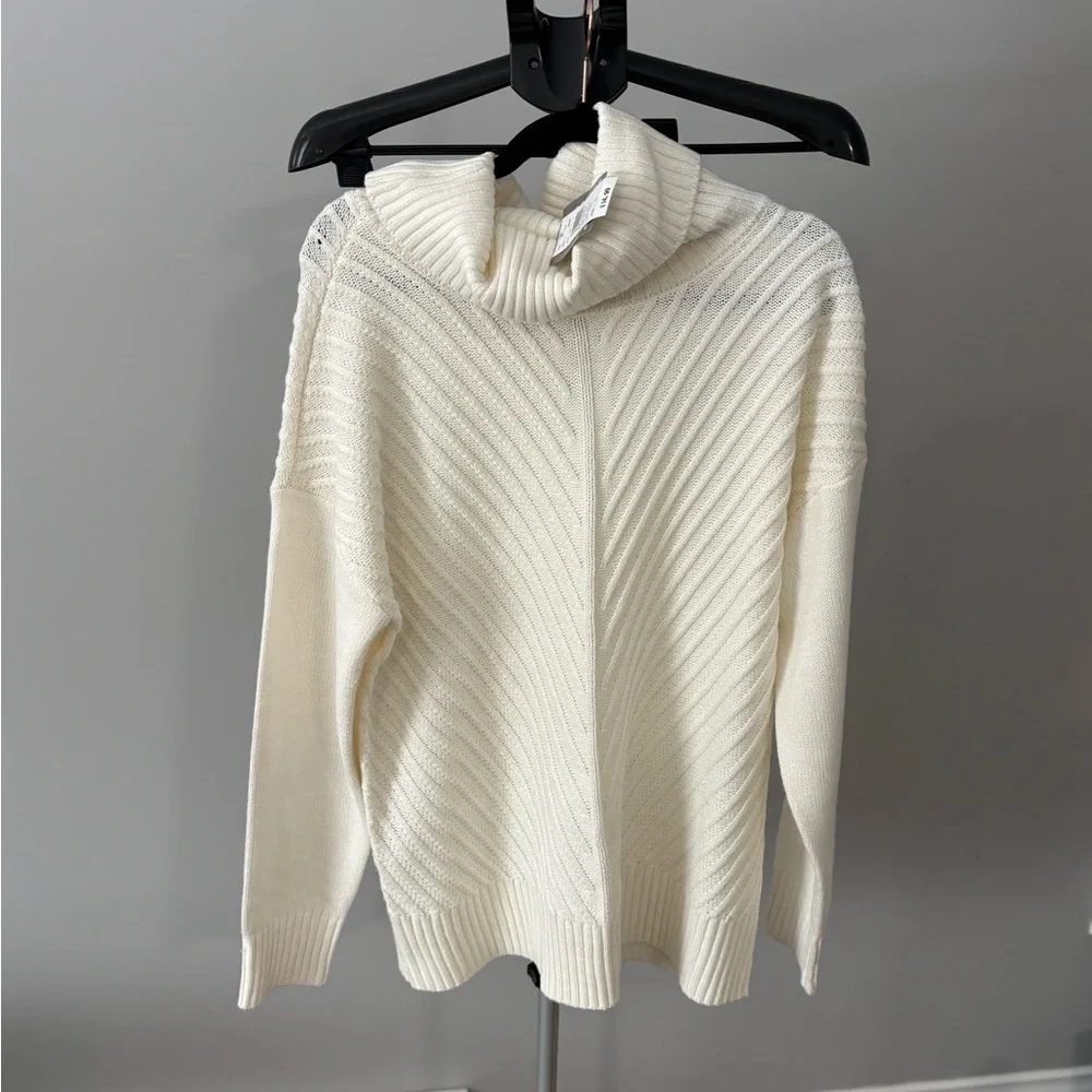 Elegant Cream Women's Sweater - Picture 2 of 3